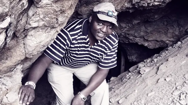 डा. पोल डब्लू वेबाला