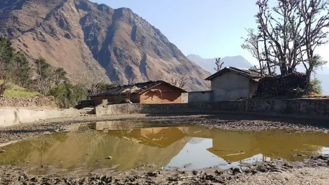 एक पोखरी