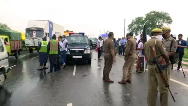 పోలీసులు