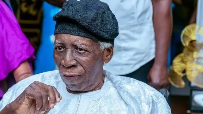 Omololu Olunloyo
