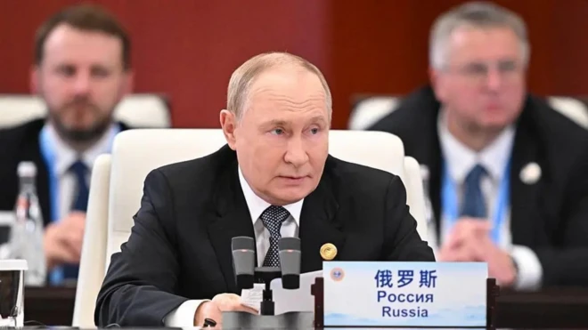 Владимир Путин на саммите ШОС