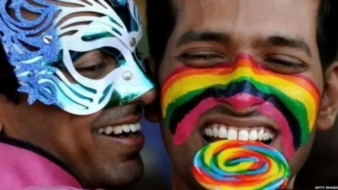 స్వలింగ సంపర్కుల వివాహాల చట్టబద్ధత