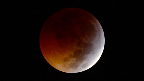 Super Blood Wolf Moon
