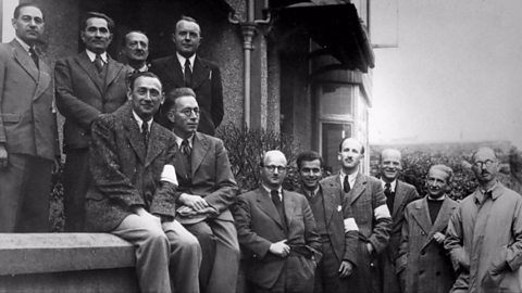 Treatment of immigrants in Britain during World War Two