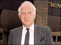Ernest Saunders 