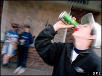 青少年喝酒