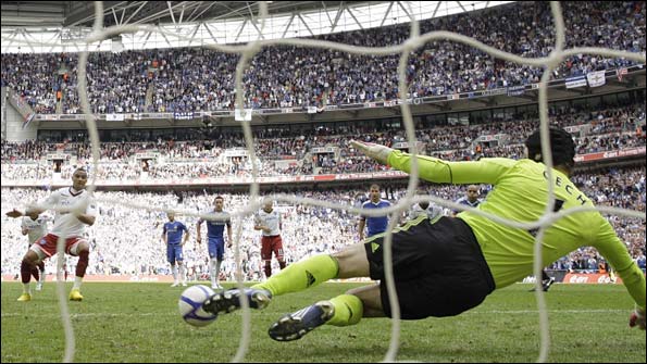 penalty1_ap_595.jpg