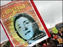 Protesto pela libertação da política em março deste ano