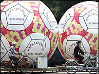 giant_balls203.jpg