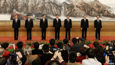 中共中央政治局常委七人會見媒體(15/11/2012)