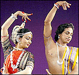 dance_director158.gif