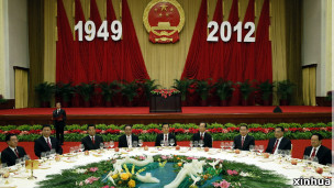中共政治局九名常委出席國慶招待會