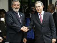 Luiz Inácio Lula da Silva e Álvaro Uribe