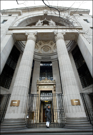 bushhouse_up_300.jpg
