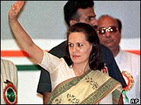 कांग्रेस अध्यक्ष सोनिया गाँधी