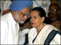 मनमोहन सिंह और सोनिया गाँधी