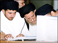 روحانيان در مقابل کامپيوتر