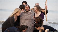 Michael Sheen yn y 'Passion'
